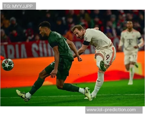 世界杯激战AC米兰与拜仁鏖战至平局绝杀瞬间引发全场狂欢点评