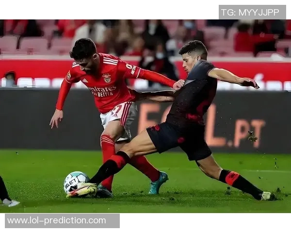 本菲卡友谊赛逆转热刺乌龙球成比赛转折点引发热议 本菲卡友谊赛逆转热刺乌龙球成比赛转折点引发热议