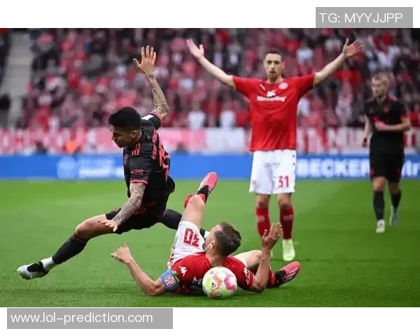 德甲焦点战拜仁与热刺激战成平局绝杀时刻引发全场狂欢 德甲焦点战拜仁与热刺激战成平局绝杀时刻引发全场狂欢