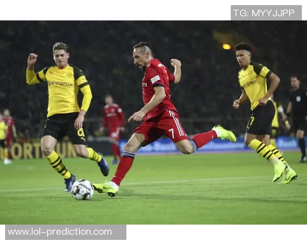 德甲经典对决多特蒙德逆转拜仁五球狂胜引爆全场激情 德甲经典对决多特蒙德逆转拜仁五球狂胜引爆全场激情