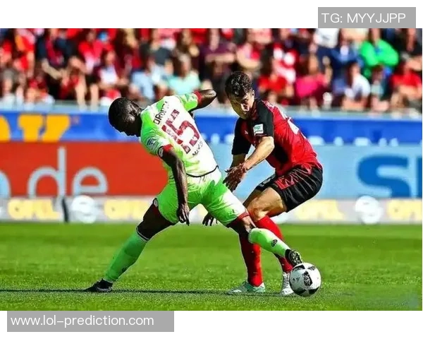 德甲精彩对决:里昂凭乌龙球险胜国米引发全场热潮