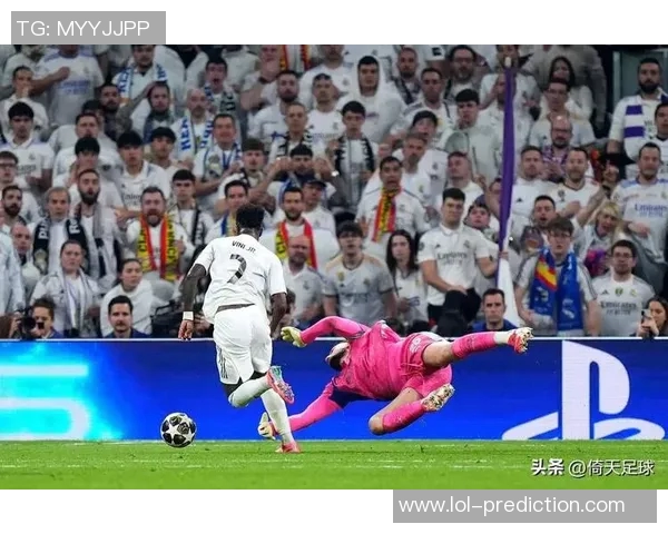 欧联杯皇马大胜那不勒斯红牌争议引发全场热议战术分析揭秘